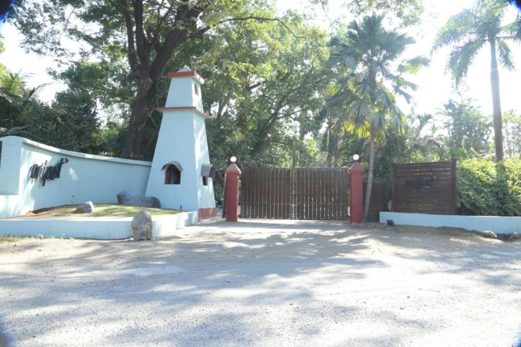 מלון אליבג Outpost@Alibaug מראה חיצוני תמונה